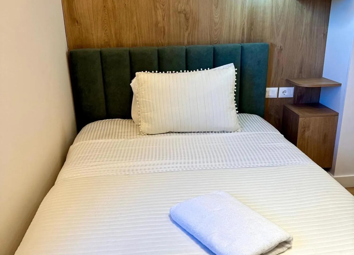Pearl Pool Luxury Villa Golem  0*, Golem (Tirana) Albania