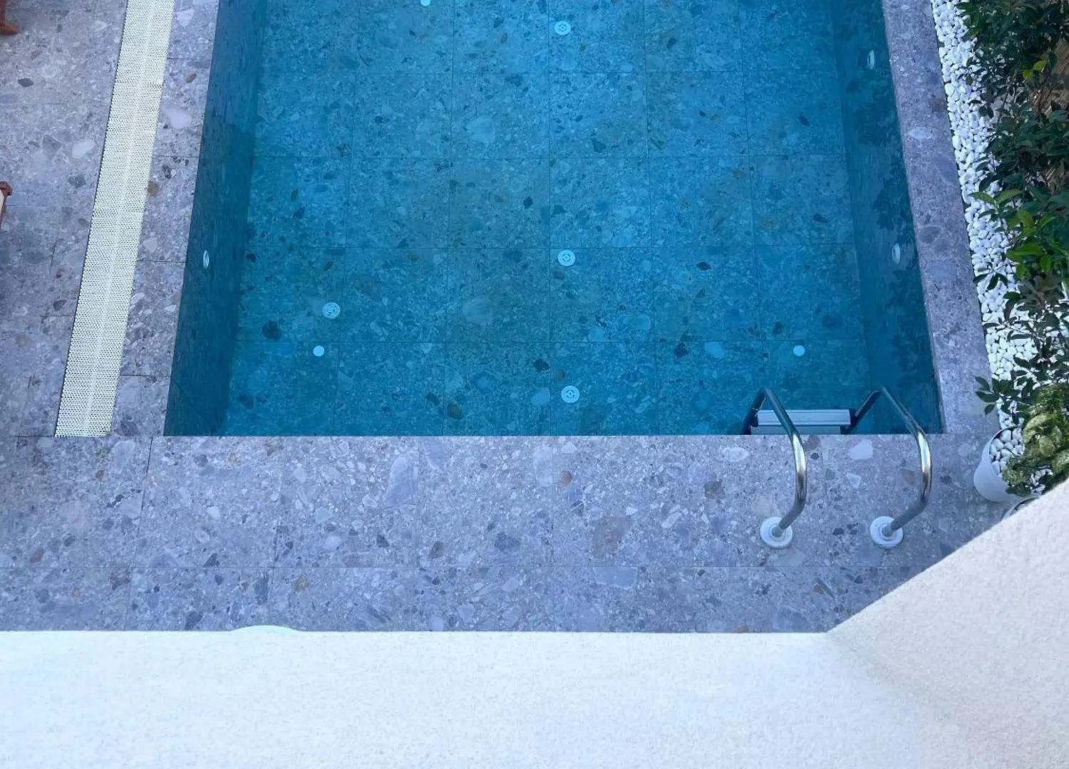 Pearl Pool Luxury Villa Golem  0*, Golem (Tirana)